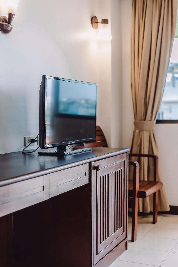 Khách sạn Bauman Phuket